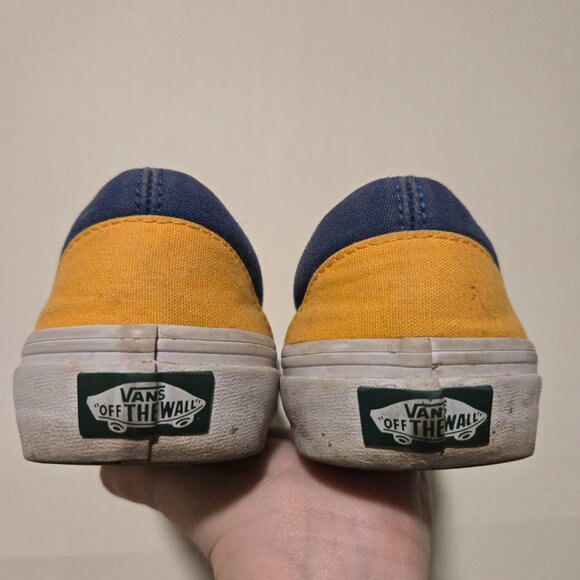 Slip on Vans Wmns 7, Mens 5.5 Red, yellow, blue - Picture 4 of 10